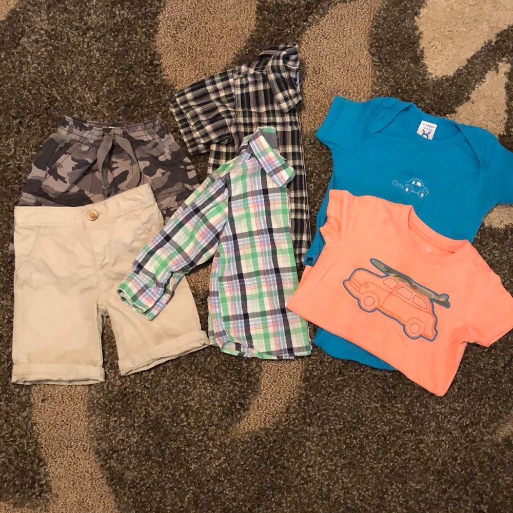 Lot - Boys 12-18M Clothes : Old Navy, Carter’s...